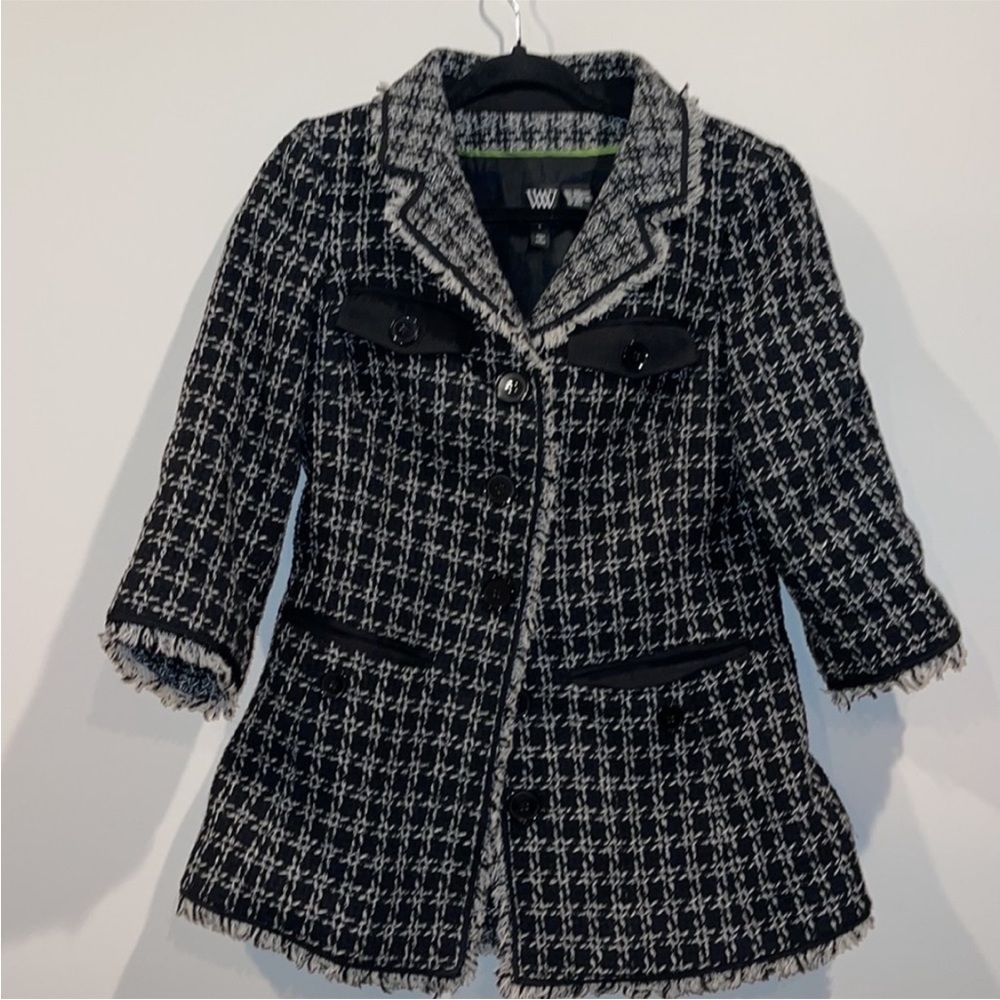 W by worth women’s casual black tweed  wool blazer
Size 6